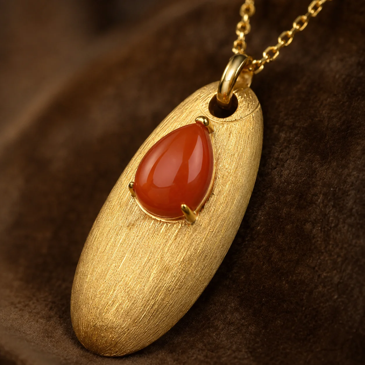 Teardrop Nanhong Agate Pendant Necklace